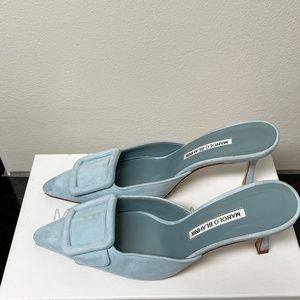 Manolo Blahnik maysale mules